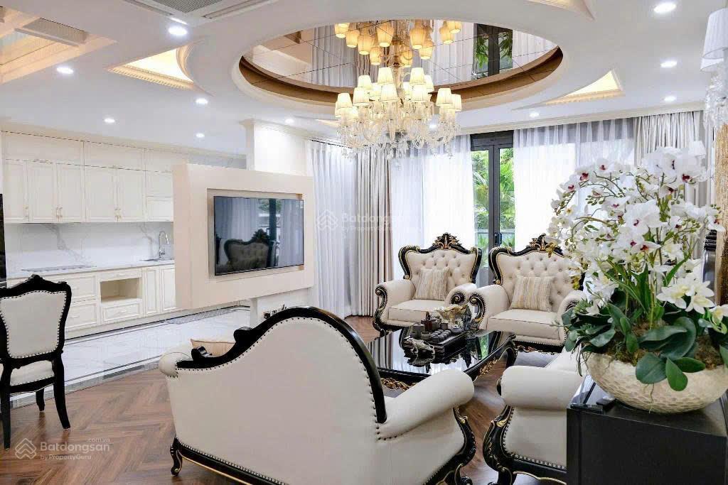 Lô góc kđt văn quán, diện tích rộng, 2 mặt đường, view hồ, kinh doanh 110m2x5t, giá 26 tỷx