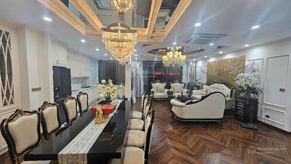 Lô góc kđt văn quán, diện tích rộng, 2 mặt đường, view hồ, kinh doanh 110m2x5t, giá 26 tỷx