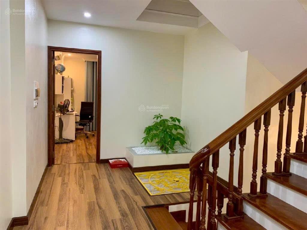 5 tầng hoàn thiện đẹp, phân lô  kinh doanh  đấu giá sân bóng  mậu lương 65m, giá 12 tỷ