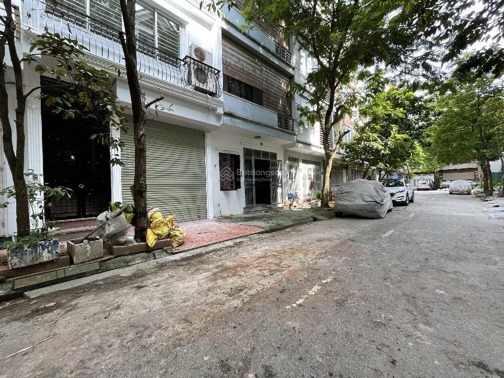 5 tầng hoàn thiện đẹp, phân lô  kinh doanh  đấu giá sân bóng  mậu lương 65m, giá 12 tỷ