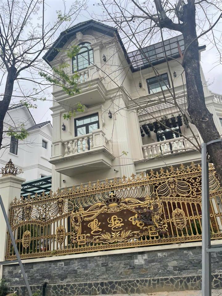 Biệt thự văn phú  hoàn thiện đẹp, vị trí trung tâm, giá như nhà thô 216m, giá chỉ 33 tỷ