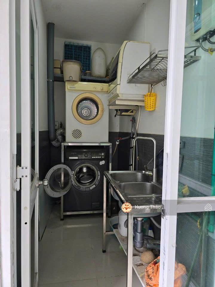 Nhà có việc nên bán ch belleza quận 7, dt 78m2 2pn 2wc gía 2,03 tỷ  sổ chính chủ kèm nội thất