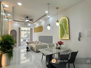 Không ở nữa nên bán ch sky garden 3, q7, dt 75m2 2pn 2wc giá 2,35 tỷ bao vat và phí, view nội khu