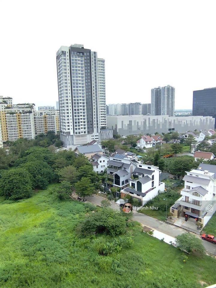 Không ở nữa nên bán ch sky garden 3, q7, dt 75m2 2pn 2wc gía 2,58 tỷ bao vat và phí, view nội khu