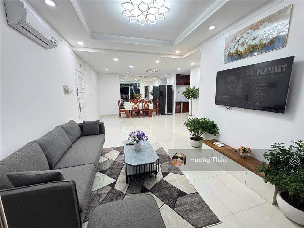 Bán nhanh ch hoàng anh gia lai 2, dt 96m2 2pn 2wc gía 1,96 tỷ tầng cao  tầm nhìn thoáng, mát mẻ