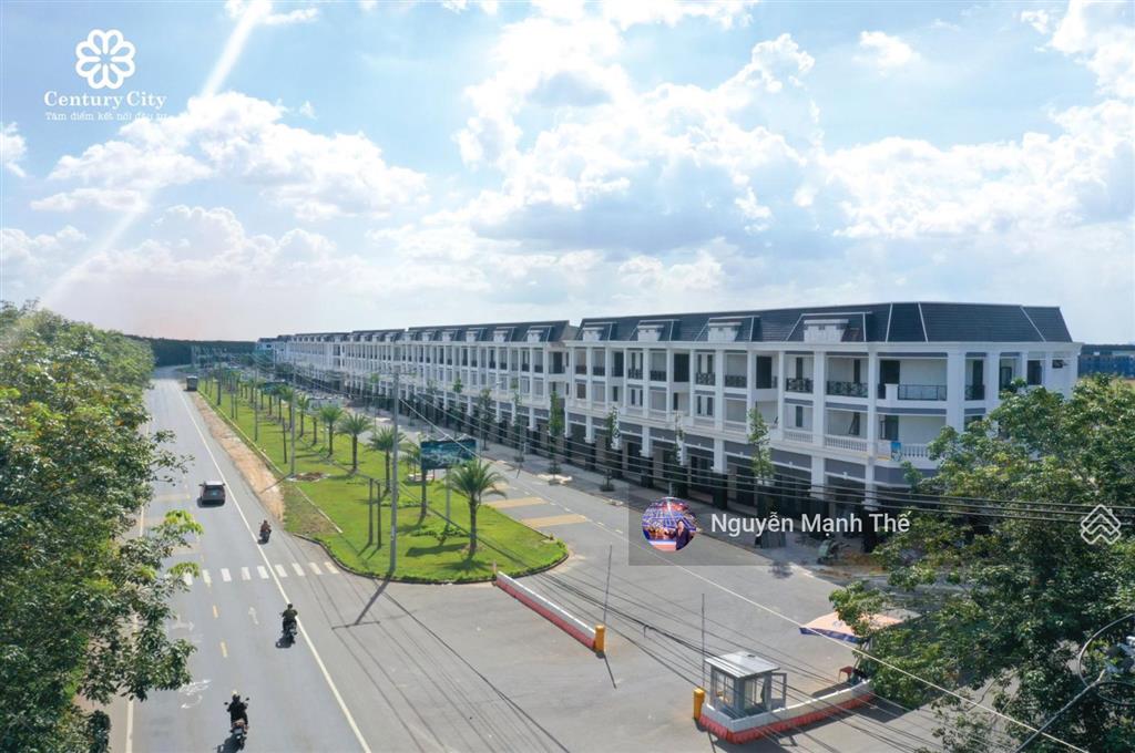 Lô đất nền sđ sẵn duy nhất đối diện công viên, giá cực rẻ cho kh đầu tư cất cánh cùng sb long thành
