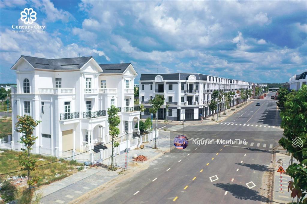 Lô đất nền sđ sẵn duy nhất đối diện công viên, giá cực rẻ cho kh đầu tư cất cánh cùng sb long thành