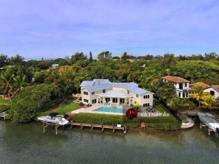 Chốt gấp  chỉ ~140tr/m2 sở hữu căn villa gỗ quý thảo điền 3 tầng, hồ bơi  13x25.5m  hđt 150tr/th