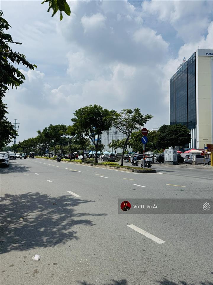 Siêu đầu tư! căn góc 2mt  xd hầm 7 tầng mặt tiền ngay trần não  12x26m  chỉ ~150tr/m2