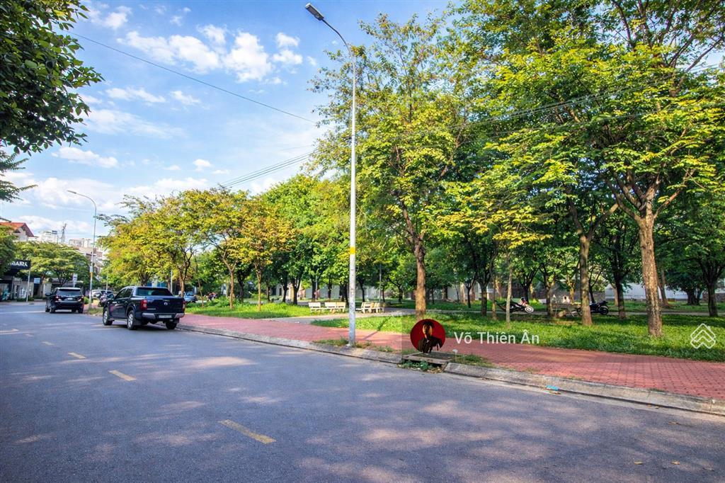 Xem ngay lô đất cực hiếm! mt kinh doanh ngay lương định của 4x20m  xây hầm 4 tầng  giá chỉ 2x tỷ