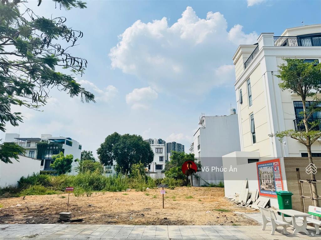 Ngộp lắm rồi anh chị! lô đất mt sử hy nhan, thạnh mỹ lợi  8 x 23m  xây hầm 4 tầng  chỉ 150tr/m2