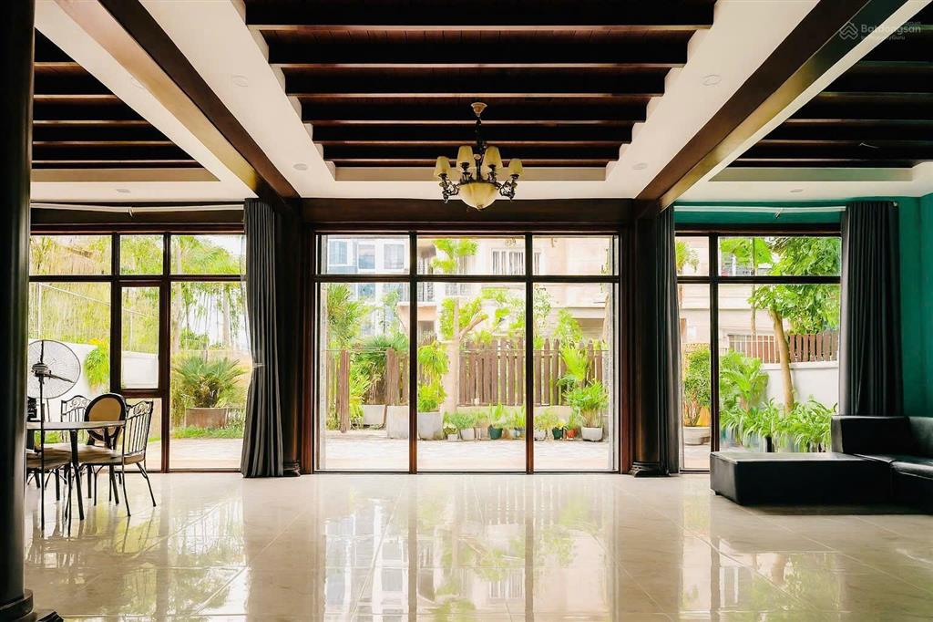 Chốt gấp anh chị ơi! sở hữu căn villa  hồ bơi cực đẹp  13x25,5m  hđt 150tr/th  chỉ 144 tr/m2