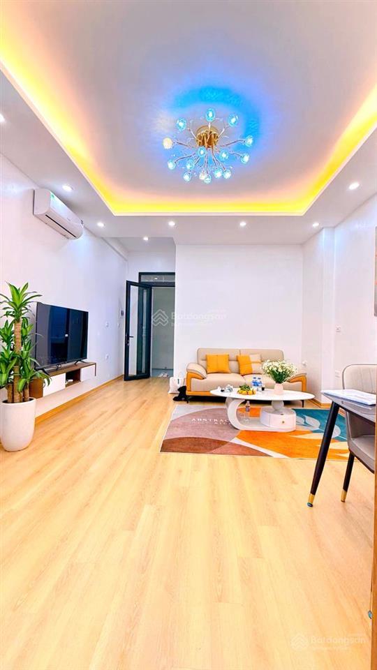 Bán cc tại phố hoàng đạo thúy, giá siêu hời 5,68 tỷ, 61m2, 3pn, 1wc