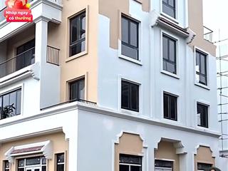 Chính chủ bán lô lô 3 mặt thoáng vvip( 120m2)vuông đét,hệ số góc + xẻ khe =1.3 nhìn mê luôn  25 tỷ