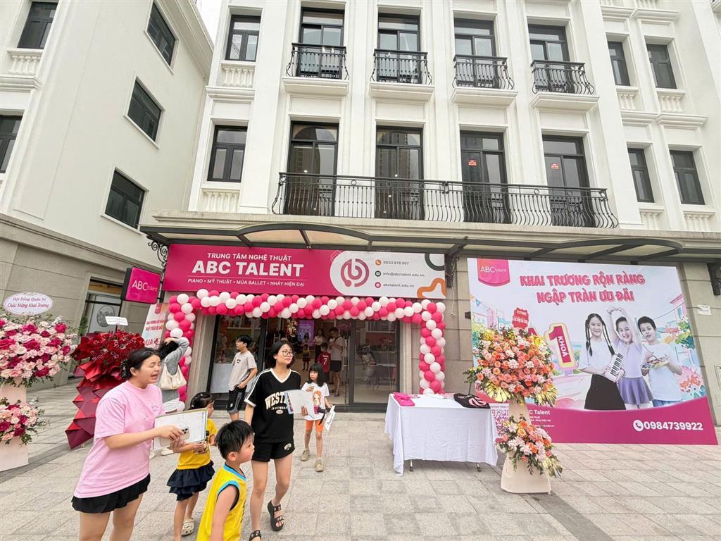 Căn shophouse nổi bật vinhomes smart city (hữu duyên ai thích nổi bật có 102) 249m2  40 tỷ