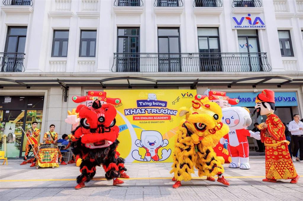 Căn shophouse nổi bật vinhomes smart city (hữu duyên ai thích nổi bật có 102) 249m2  40 tỷ