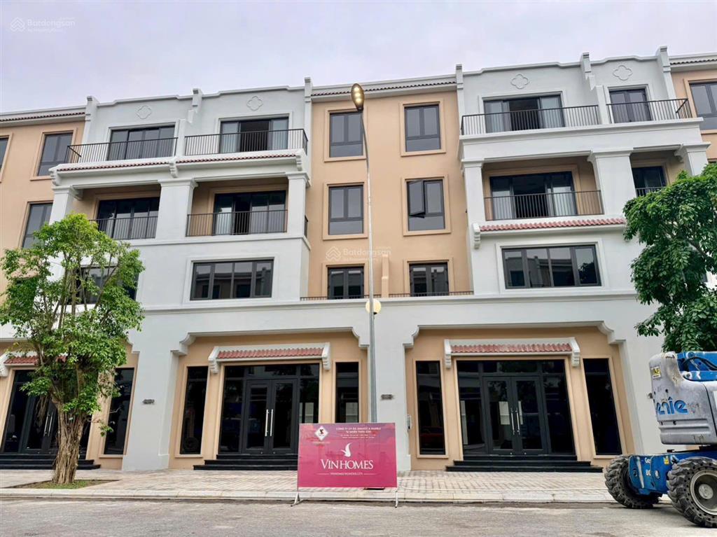 Sốc quá sốc liền kề 120m² (đường rộng 13m) giá chỉ 15 tỷ nhận nhà ở ngay (vô đối)  quá hấp dẫn