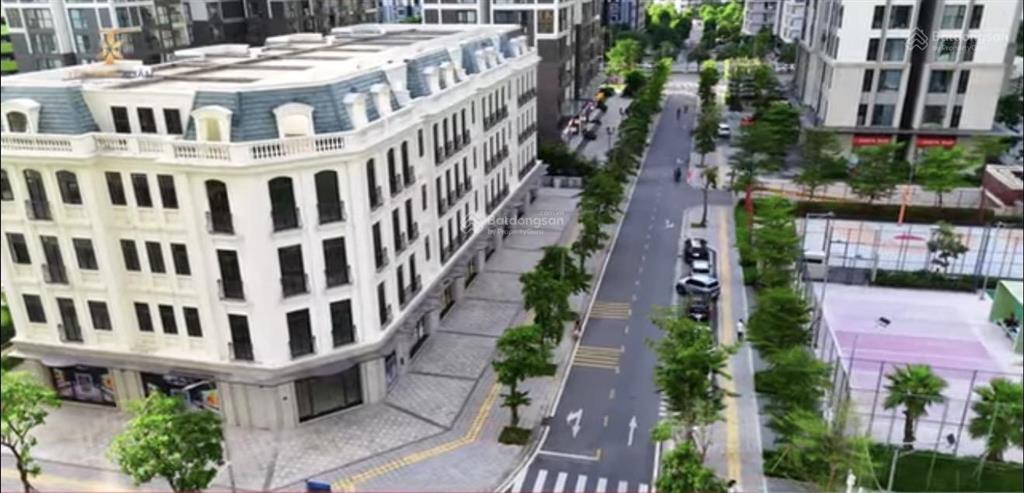 Hot! vinhomes chơi lớn ck 24%, 130m2/căn dt cho thuê 120 tr/tháng (sẵn nhà chỉ 25 tỷ/căn)