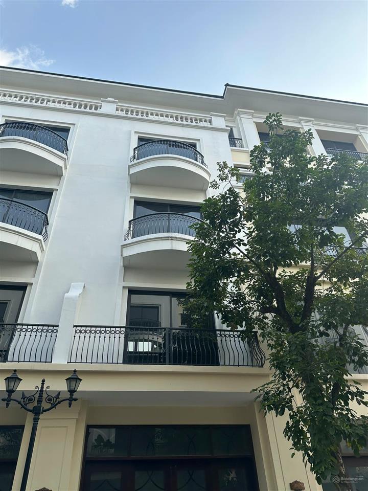 Cắt lỗ 1 tỷ chính chủ bán liền kề 70m2 san hô giá chỉ 10,2 tỷ sẵn sổ, gần hồ, gần căn góc