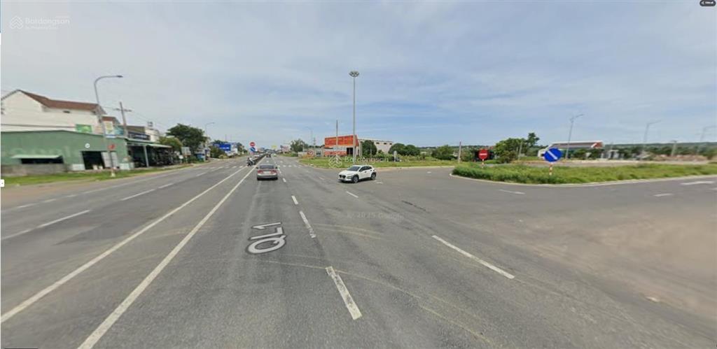 Bán đất mặt tiền quốc lộ 1a, gần km số 8 nối vào trục ven biển hàm kiệm  tiến thành