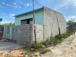 Bán 240m2 có căn nhà ở mũi né, phan thiết  lô góc hai mặt tiền  giá 15 triệu/m2