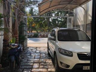 Bán 100m2 đất + căn nhà hai tầng gần biển ở giao lộ nguyễn đình chiểu/ huỳnh thúc kháng