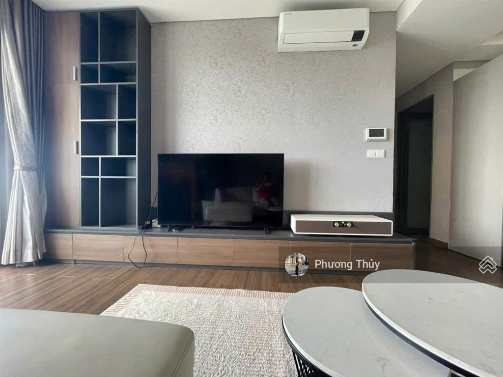 Hạ giá 300 triệu bán nhanh, ch screc tower q. 3. giá 1 tỷ 720 dt76m2, 2pn2nvs, nội thất cơ bản shr