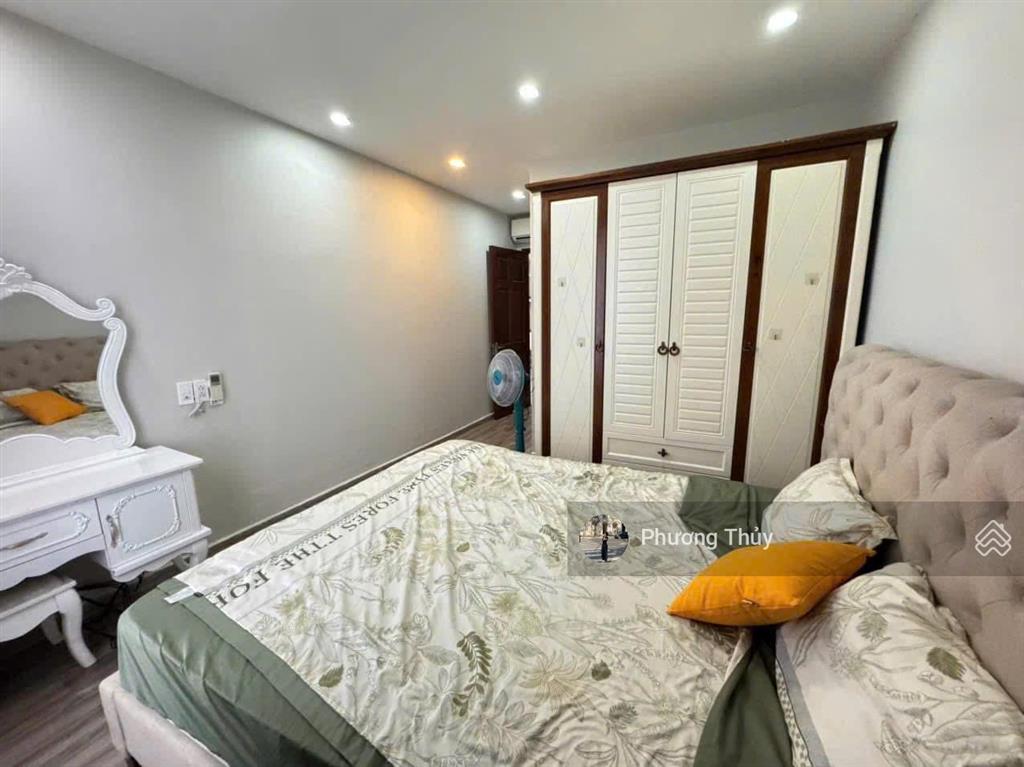 Giá mềm nhất khu vực, ch era town q. 7, dt 96m², 2pn 2nvs, nội thất cơ bản  view đẹp