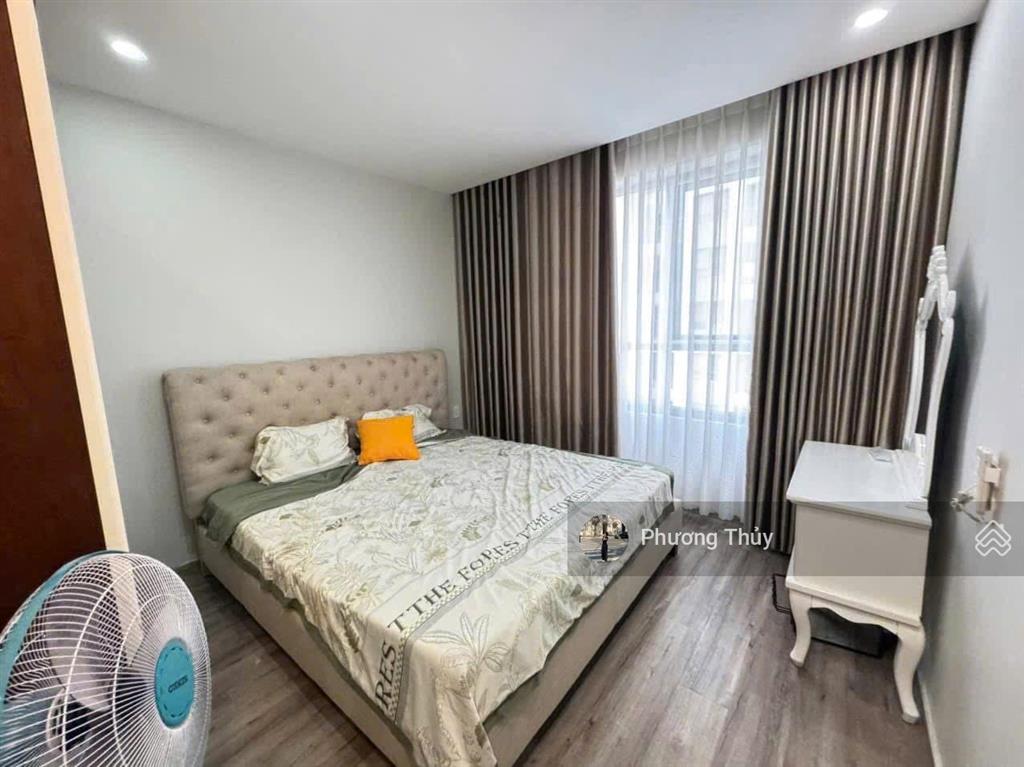 Giá mềm nhất khu vực, ch era town q. 7, dt 96m², 2pn 2nvs, nội thất cơ bản  view đẹp