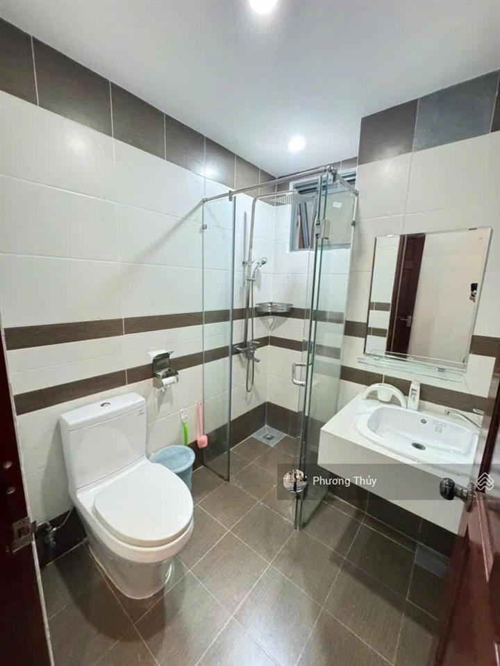 Giá mềm nhất khu vực, ch era town q. 7, dt 96m², 2pn 2nvs, nội thất cơ bản  view đẹp