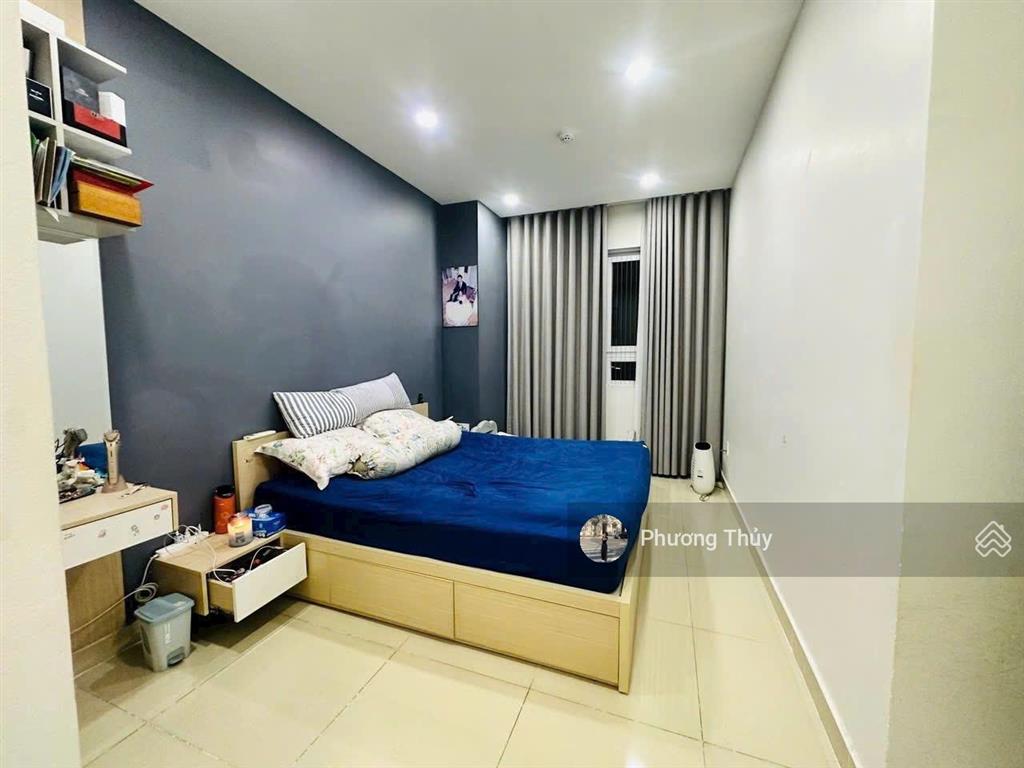 Hạ giá 300 triệu bán nhanh, ch screc tower q. 3 dt 76m2, 2pn2nvs, nội thất cơ bản  shr