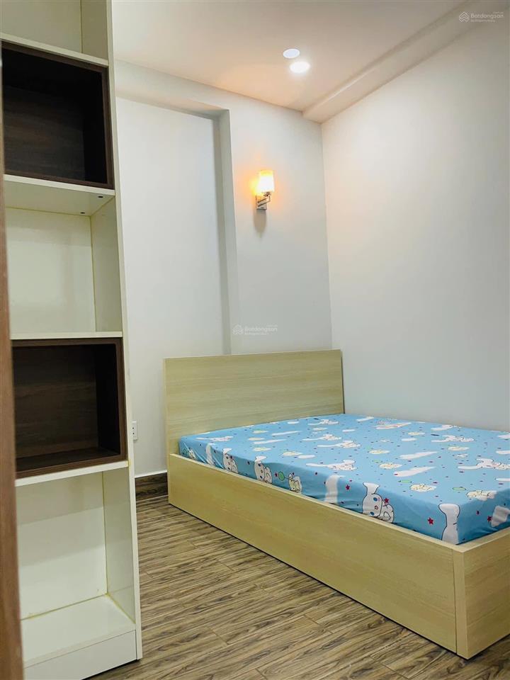 Chính chủ để lại giá mềm, ch res 11 q. 11, dt 72m2 2pn + 2wc, có sẵn nội thất  có sổ hồng