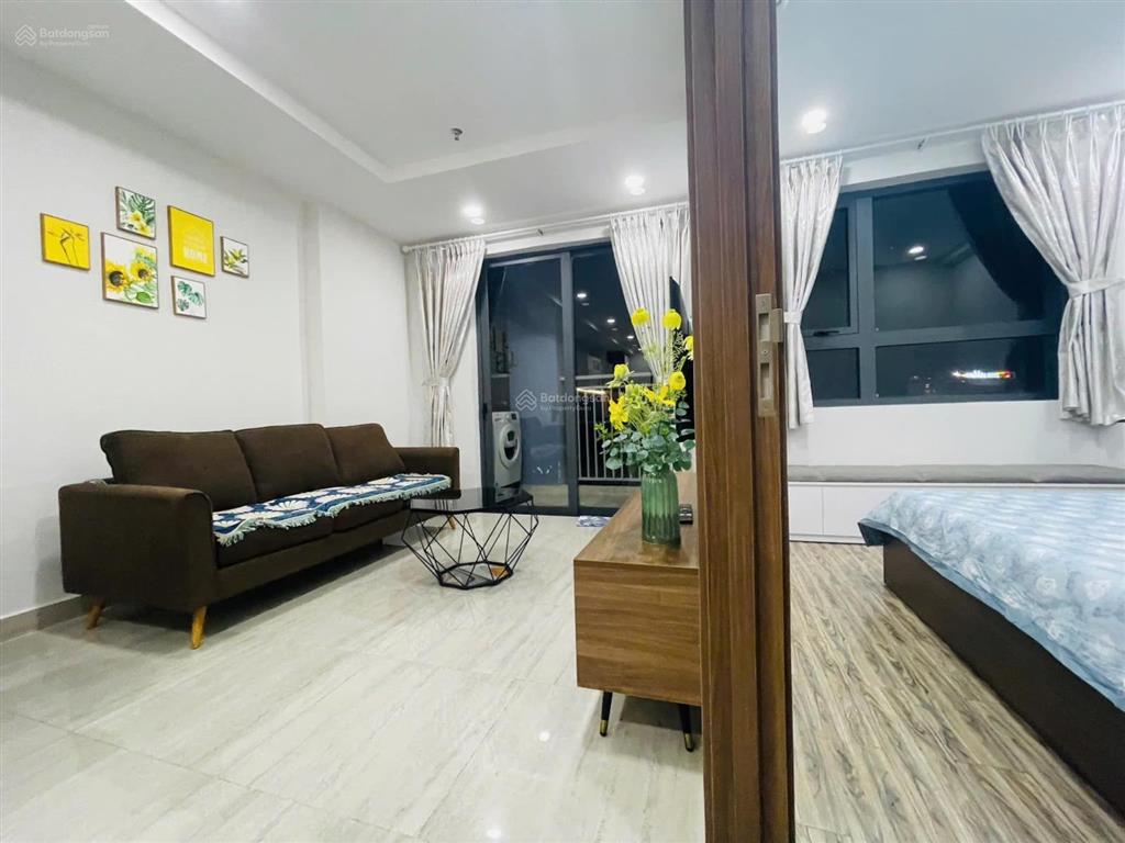 Chính chủ để lại giá mềm, ch res 11 q. 11, dt 72m2 2pn + 2wc, có sẵn nội thất  có sổ hồng