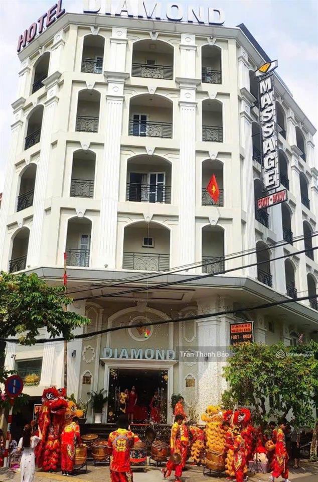 Bán tòa chdv ngay trần xuân soạn, quận 7 (dt 18x27m ~ 2245m2 sàn)  hầm 6 tầng  giá 110 tỷ