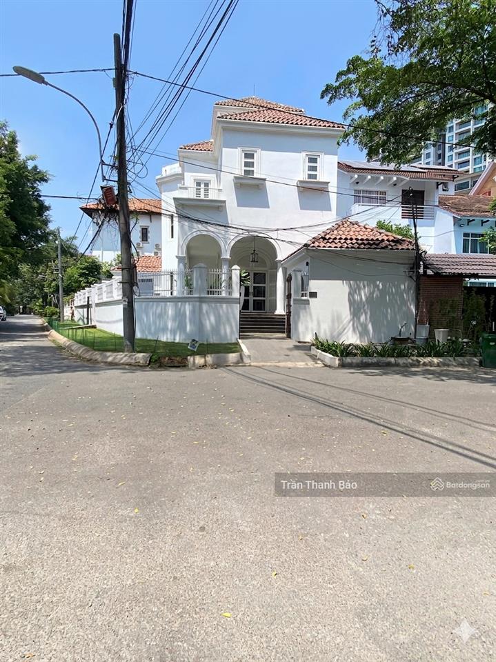 Bán nhà góc 2 mặt tiền view sông mặt tiền đường số ngay trần não | dt 11x22m | 3 tầng | chỉ 83 tỷ |