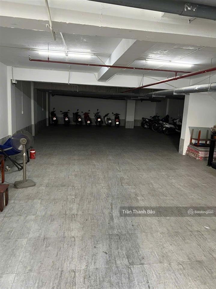 Bán tòa nhà dòng tiền 5,4%, giá chỉ 42 tỷ. bán nhà ngay đường bạch đằng (dt 9x23m  hầm 7 tầng)