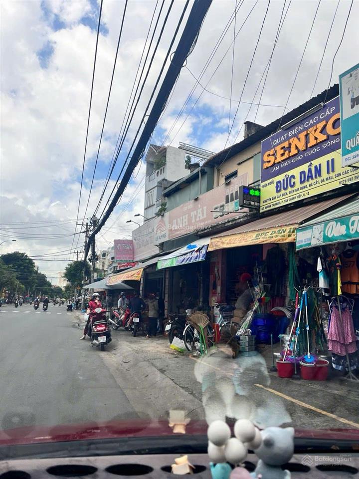 Bán nhà mặt tiền dương thị mười q12, vỉa hè 2m, kinh doanh siêu sầm uất, đang cho thuê 11tr/tháng