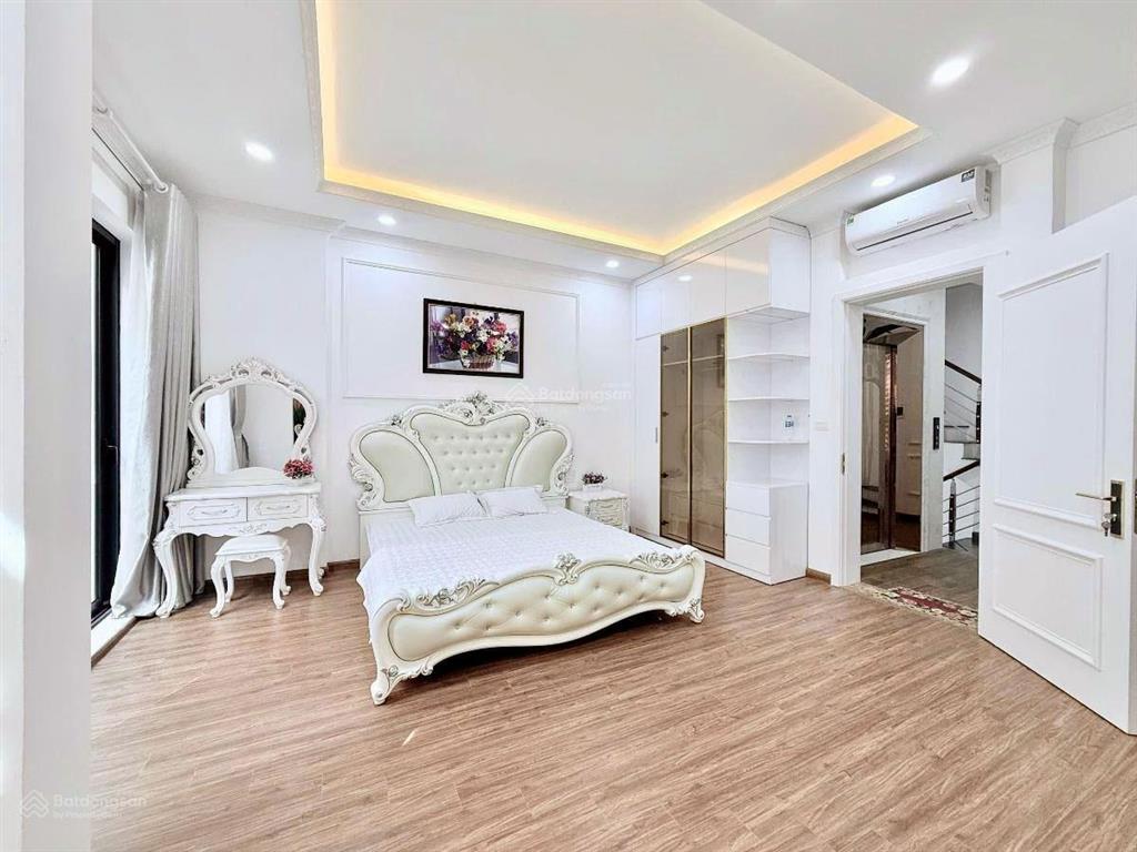 Hiếm 40m ra phố chùa bộc  tặng full nội thất 58m x 7t  dân xây phù hợp kd nhỏ