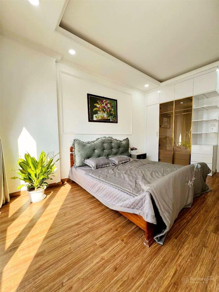 Hiếm 40m ra phố chùa bộc  tặng full nội thất 58m x 7t  dân xây phù hợp kd nhỏ