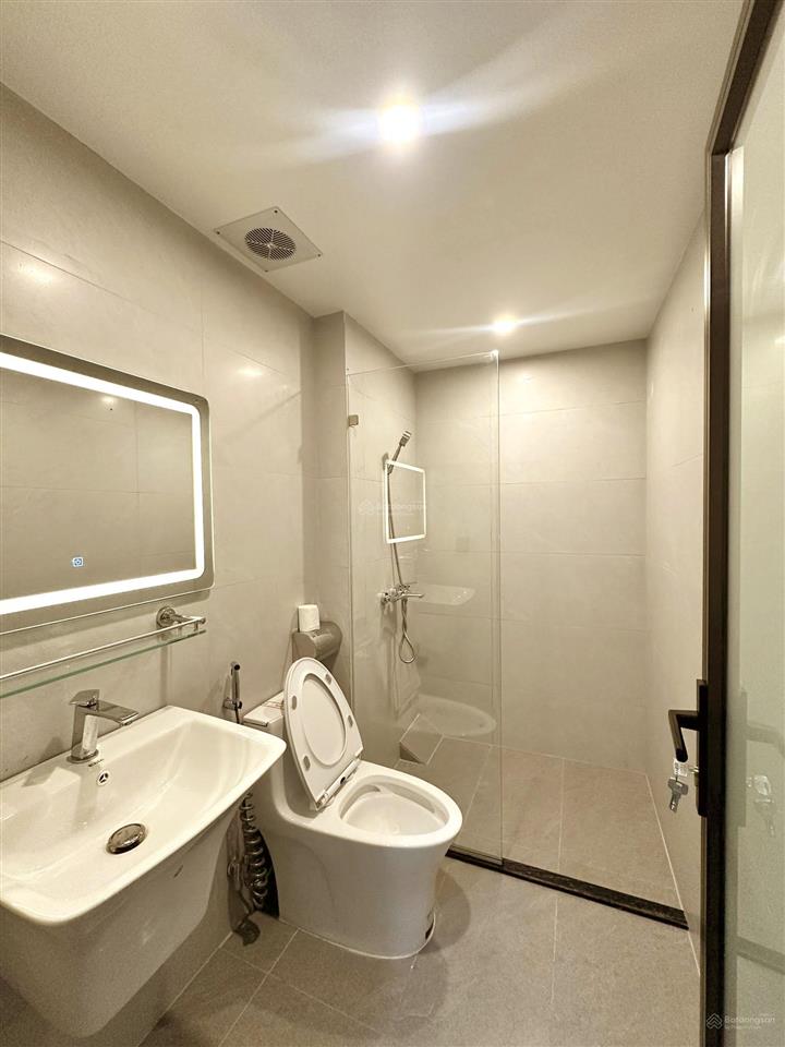 Gấp 3 thoáng bán nhà tôn thất tùng vị trí đẹp gần phố dân xây kcbt 45mx5t. giá 12.x ty