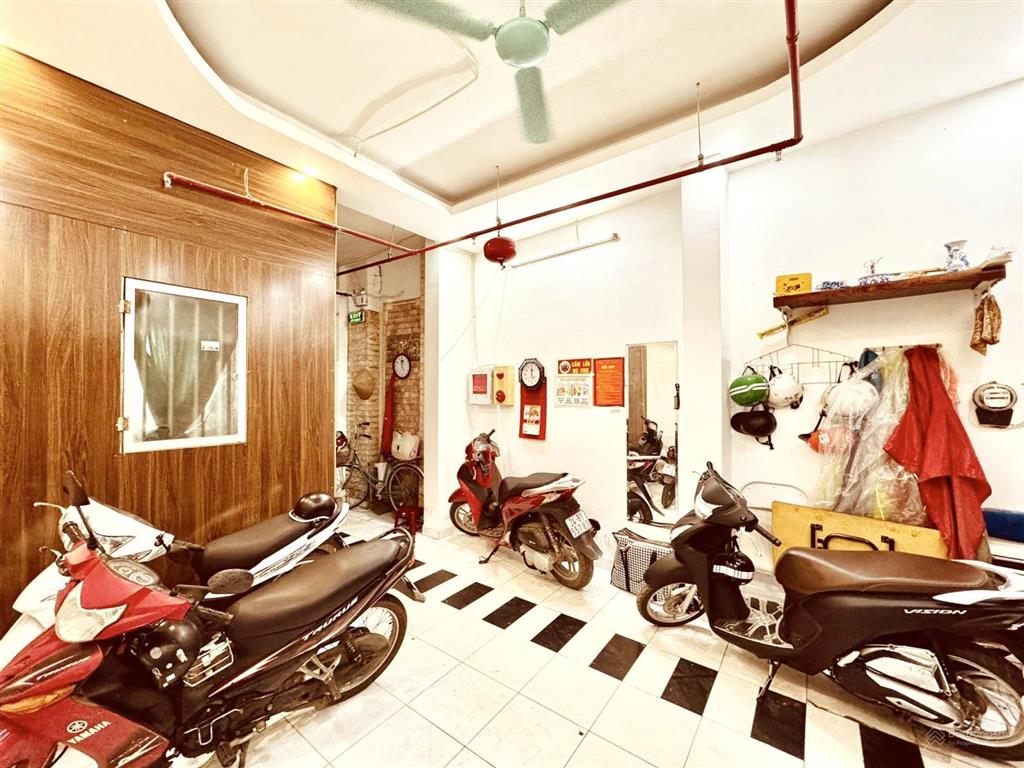 Hạ 500tr bán gấp nhà trường chinh ngõ thoáng sáng dân xây kcbt 41mx6t doanh thu 25tr/thang.