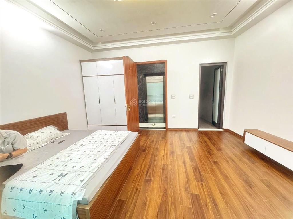 Bán gấp nhà tôn đức thắng tt đống đa diện tích rộng gần phố 50mx7t.