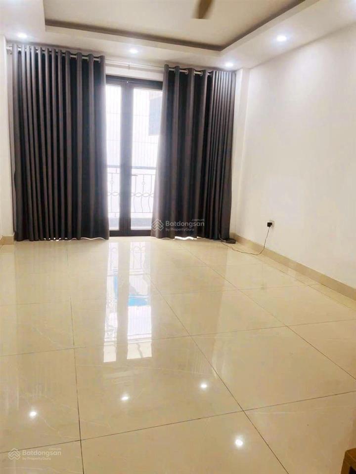 2 mặt thoáng gần phố bán nhà trường chinh oto đỗ cửa 65mx6t.