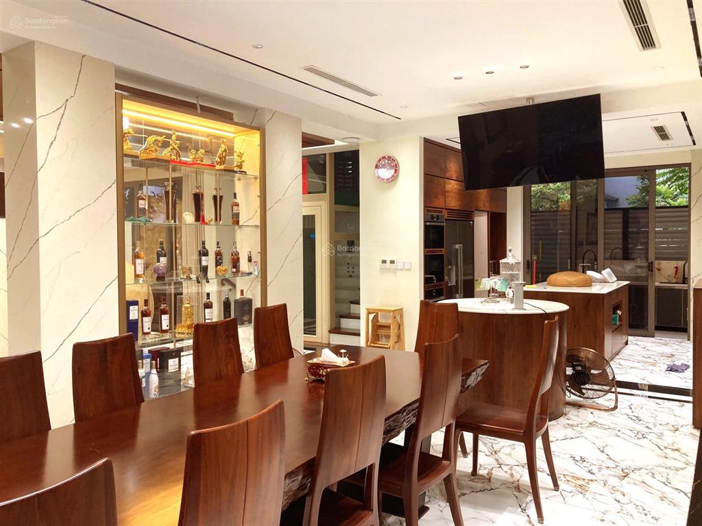 Chính chủ cần bán biệt thự khai sơn hill 316m2, mặt tiền 16m. tặng toàn bộ nội thất đẳng cấp