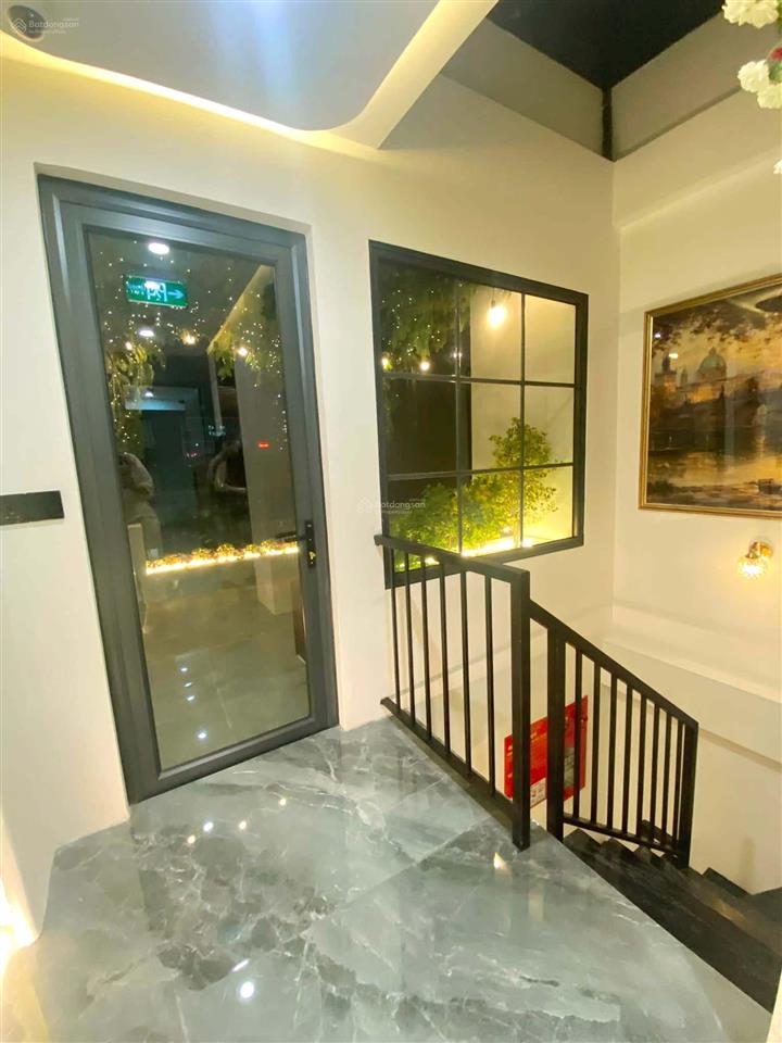 Mới 100%  tòa chdv 30m ra mặt phố lương thế vinh  nguyễn trãi  full gpxd  pccc  oto đỗ cửa