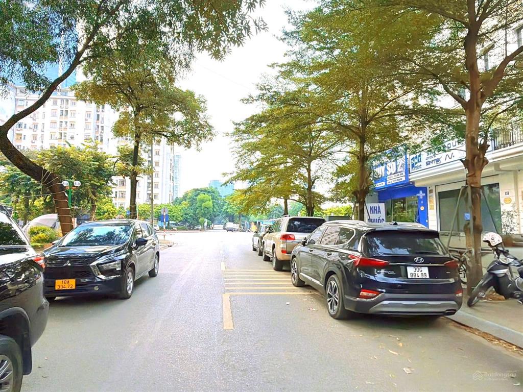 Hạ 3 tỷ cần bán gấp mặt phố đinh núp quận cầu giấy vỉa hè siêu rộng 5 tầng thang máy dt115m.