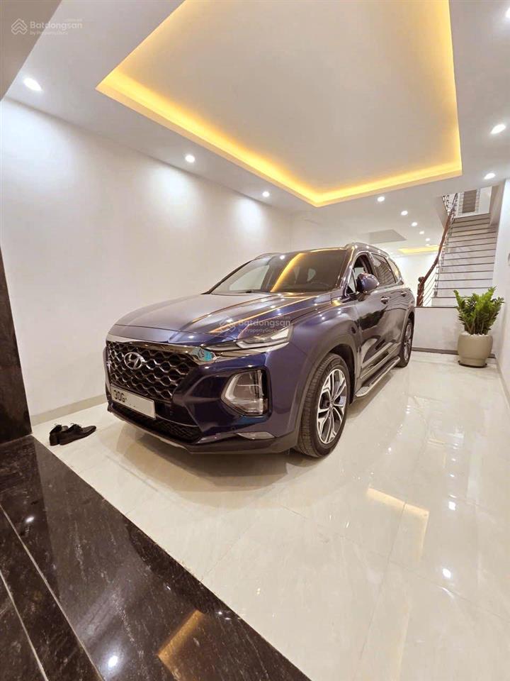 Gấp oto vào nhà lê trọng tấn 2 thoáng oto chờ thang máy 55m x 4t gần phố.