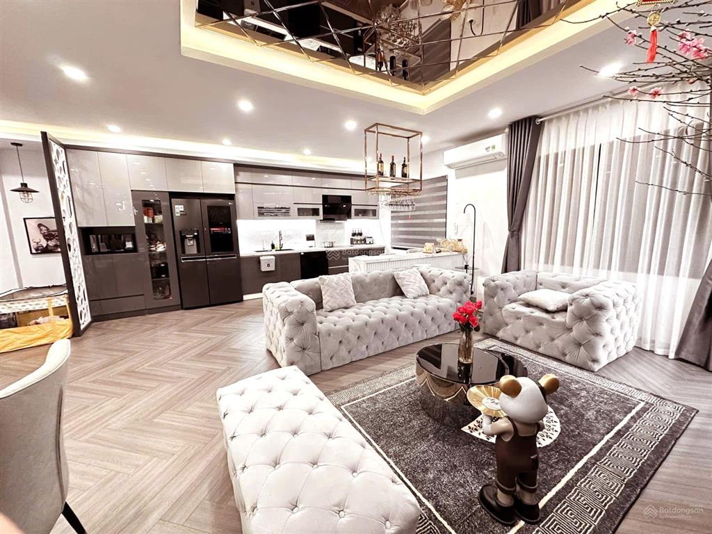 Hiếm lô góc gara 2 ô tô bán nhà hoàng văn thái 58m²6t tặng nội thất 2 tỷ