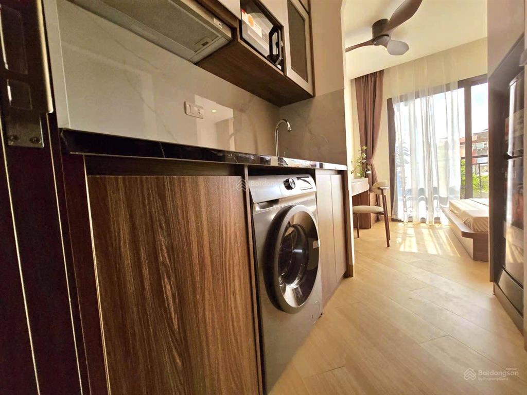 Mới 100%  tòa chdv quận cầu giấy  oto vào nhà  full gpxd, pccc, bao qh, 55m x 7t.