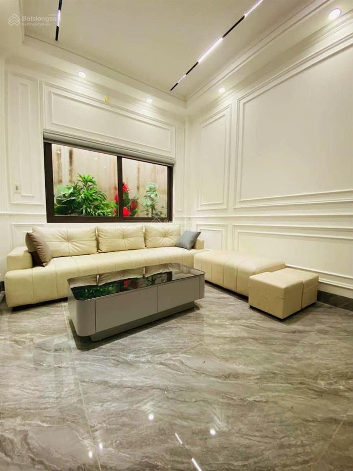 2 thoáng  ô tô đỗ cửa  bán nhà láng  giáp cầu giấy  5 tầng  thang máy  dt 36/43m.
